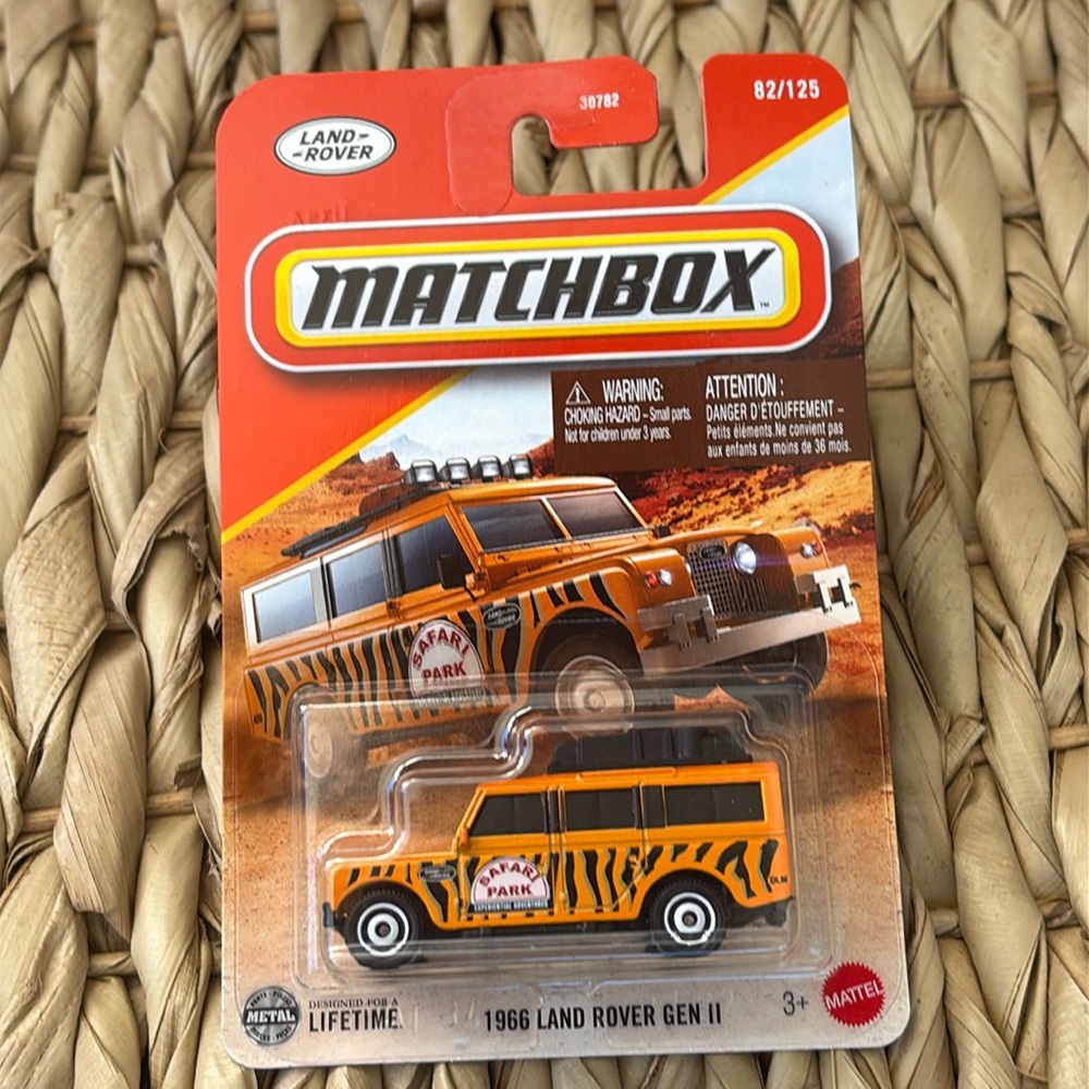 1966 Land Rover Gen II Truck SUV Orange Safari Park LandRover MatchBox New 2025